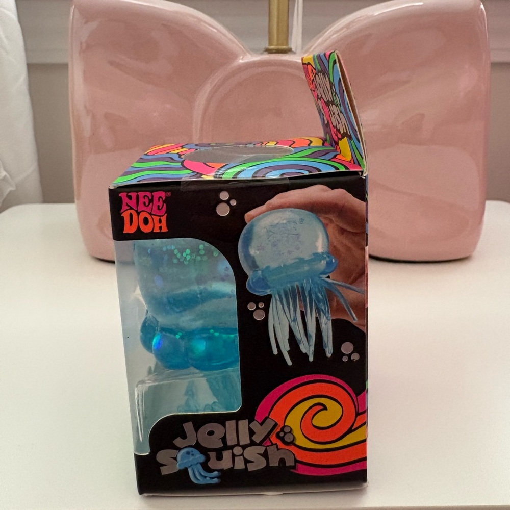 Needoh Jelly Squish Super Squish Toy - Blue - Picture 4 of 6